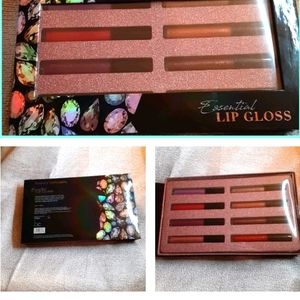 BEAUTY CONCEPTS ESSENTIAL LIP GLOSS SET OF 8